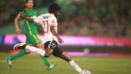  霍芬海姆边锋速度突破防线, 单骑闯关上演长途奔袭  